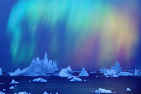 Aurora australis (Southern Light) over icebergs | Bellingsha… | Flickr