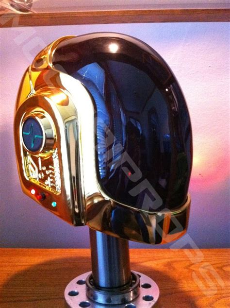 Daft Punk Helmet Replica Discovery ERA by MoguaiPropsLLC on Etsy, $2000.00 | Daft punk, Punk, Masque