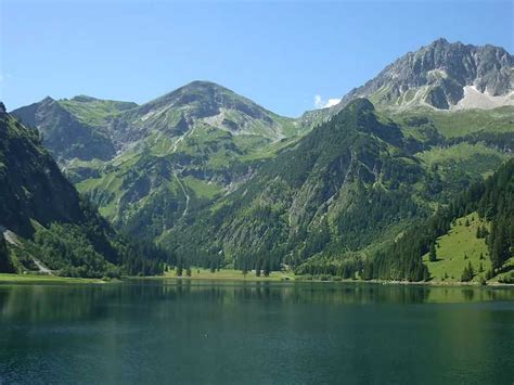 20 Best Lakes in Austria