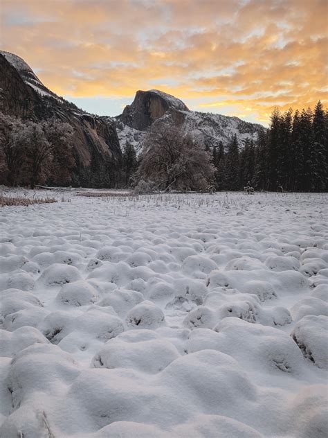 Yosemite Sunrise. Yosemite National Park [3024 x 4032] [OC] : r/EarthPorn