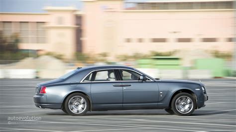 ROLLS-ROYCE Ghost Review - autoevolution