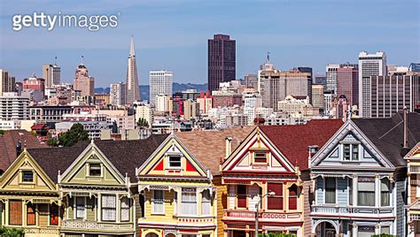 The famous Painted Ladies, colorful houses in Alamo Park, San Francisco ...