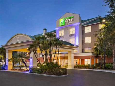 Holiday Inn Express & Suites Sarasota East - I-75 - Hotel Reviews & Photos