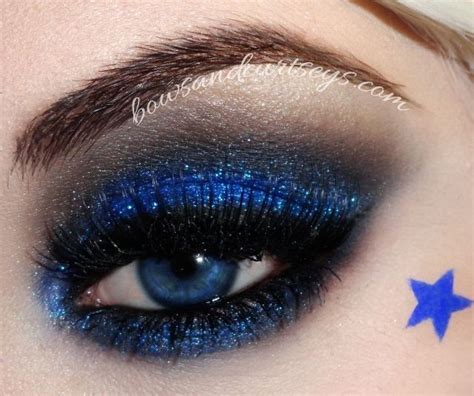 Intense blue glitter. | Eye Makeup | Pinterest