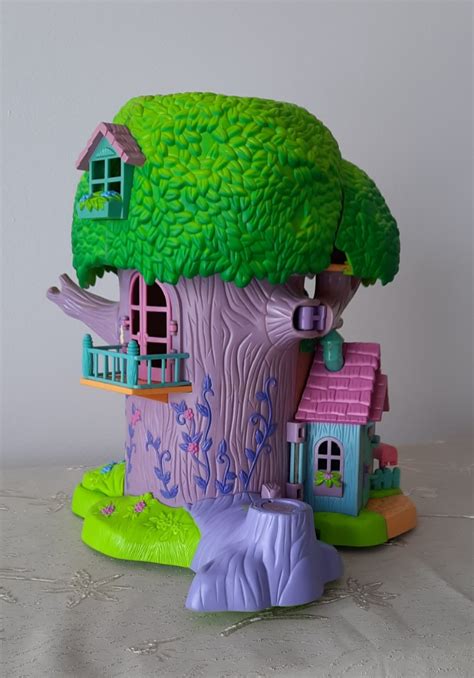 Vintage Winnie The Pooh Tree House, Hobbies & Toys, Toys & Games on Carousell