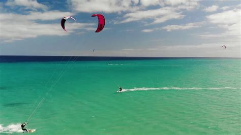 Drone footage - kitesurfing, Playa De Sotavento, Fuerteventura - YouTube