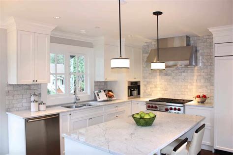 25 Breathtaking Carrara Marble Kitchens for your Inspiration