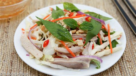 Cabbage Chicken Salad (Goi Ga Bap Cai) - Easy Recipe with Video