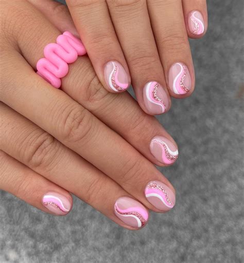 25 Swirl Nail Designs To Try Out This Spring!