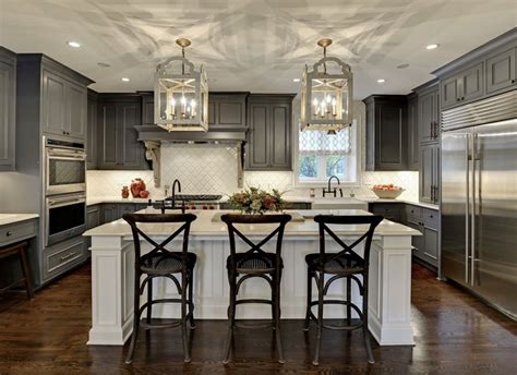 30 Classy Projects With Dark Kitchen Cabinets | Luxury Home Remodeling ...