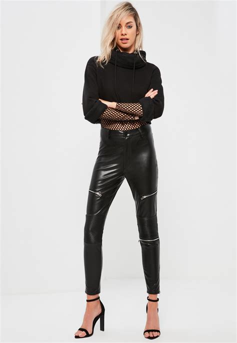Iconic look with leather jeans – bonofashion.com