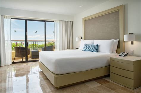 Puerto Vallarta Mexico Hotel Rooms | Marriott Puerto Vallarta Resort & Spa