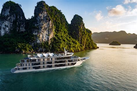 Luxury Cruise with Pool in Lan Ha Bay Vietnam