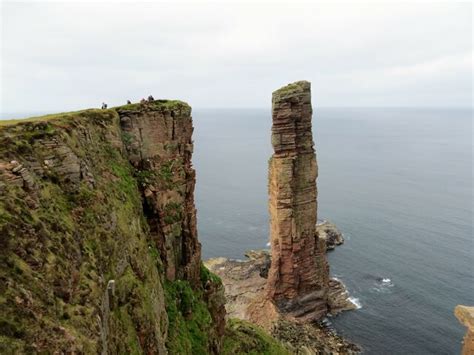 Old Man of Hoy © John Ferguson cc-by-sa/2.0 :: Geograph Britain and Ireland