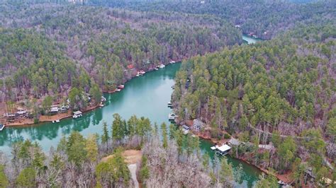 THIS FEE SIMPLE LAKE RABUN OPPORTUNITY IS NOT TO BE MISSED! | Georgia Luxury Homes | Mansions ...