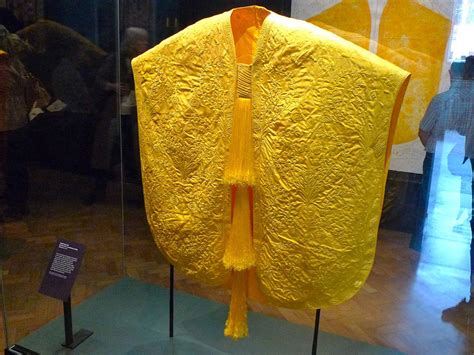 Spider Silk Cape. A golden cape woven from the silk of 1.2 million ...