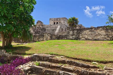 Visiting the Mayan Ruins of Tulum, Mexico: Guide + Tips | Sand In My Suitcase