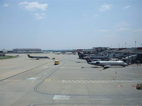 Airport Long-Term Parking: Pittsburgh Airport Parking - Pick The Most ...