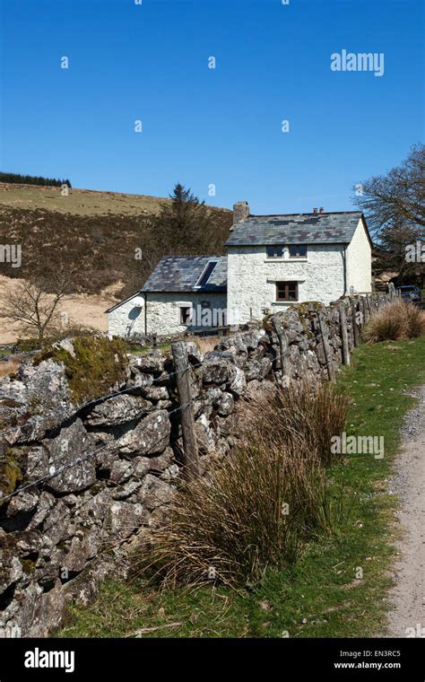 Typical Dartmoor Cottage Stock Photo - Alamy