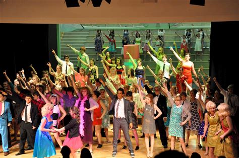 File:Catmose College students perform Hairspray.jpg - Wikimedia Commons