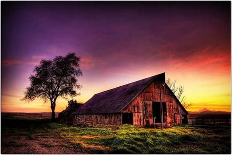 The Glowing Barn | Old barns, Country barns, Sunset photography