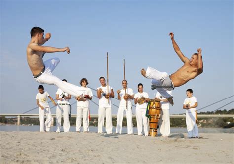 Movimientos de Capoeira: regional, Angola, y todo lo que necesita saber