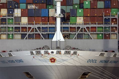 Cargo Ship Data Offer Real-Time Pulse of Global Trade, IMF Says - Bloomberg