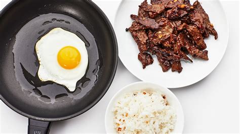 What is Silog? This Filipino Dish of Garlic Fried Rice Paired With Runny Eggs Is the Ultimate ...