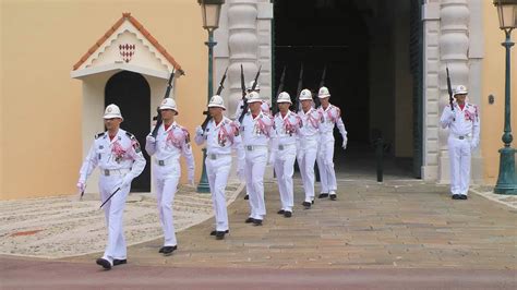 Monaco, Prince's Palace, Changing of the Guard [HD] (videoturysta.eu ...