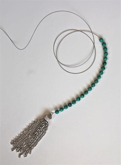 christina williams: DIY Tassel Necklace