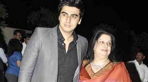 Arjun Kapoor shares video message on mother Mona's birth anniversary ...