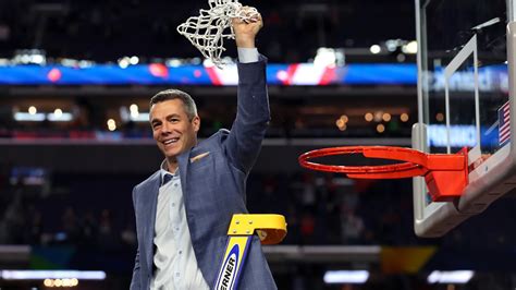 Why UVA basketball coach Tony Bennett turned down a raise