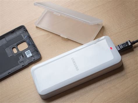 The Samsung Galaxy Note 4 official extra battery kit | Android Central