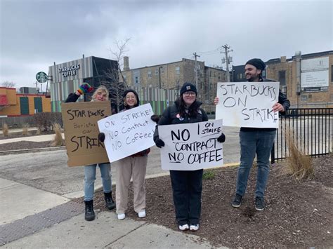 No Coffee Today: Local Starbucks Workers Go on Strike | The Loyola Phoenix