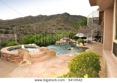 Negative Edge Pool On Image & Photo (Free Trial) | Bigstock