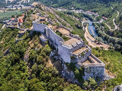 Knin fortress, once the political center of the Croatian Kingdom : r/europe