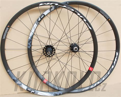 Silniční zapletená kola Fulcrum Racing 600 DB, CL,12/12x142mm - kupkolo.cz