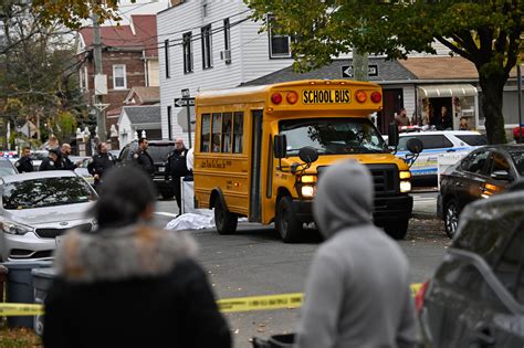 School bus driver fatally strikes grandmother in Ozone Park: NYPD – QNS