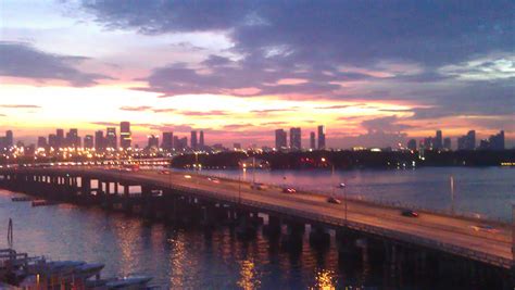 Downtown Miami view from Icon South Beach http://southbeach.iconcondos.org | South beach ...