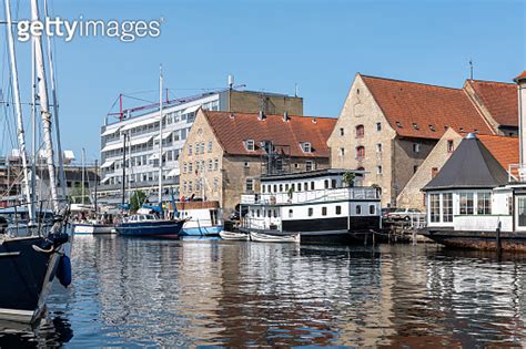 Sailboats and Houseboats, Copenhagen, Denmark 이미지 (1156347150) - 게티이미지뱅크