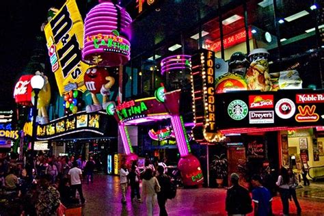 Dazzling WorldWide Markets: Coolest Shopping Malls in Las Vegas: A Must Visit