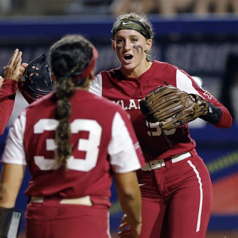 Oklahoma Softball: Is This the Best Team in College Sports? - WSJ