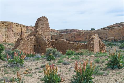 함께 가는 길: Anasazi Ruins, Chaco Canyon. New Mexico