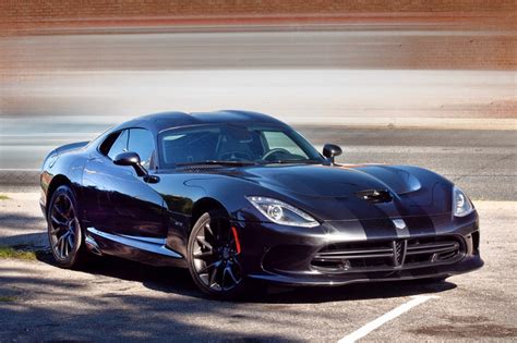 2013 Dodge SRT Viper: A Speed Demon With Too Much Engine - WSJ