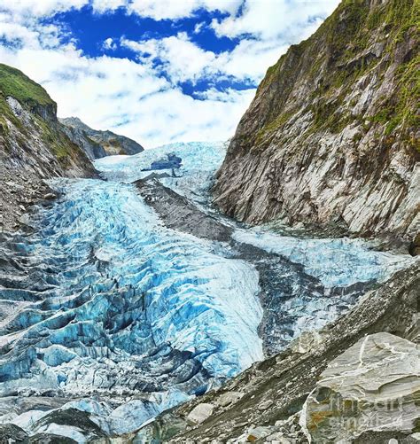 Franz Josef glacier by MotHaiBaPhoto Prints in 2021 | Franz josef glacier, New zealand travel ...