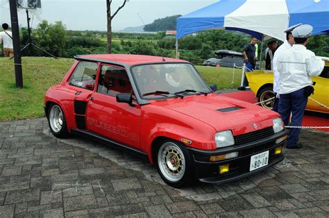 Renault 5 GT Turbo [2573x1709] : r/carporn