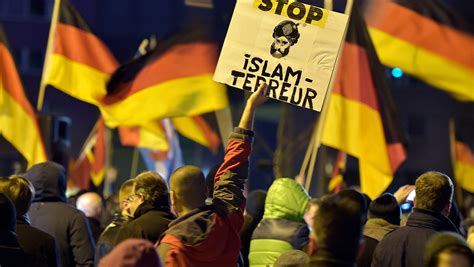 German anti-Islam rally Monday to raise new tensions