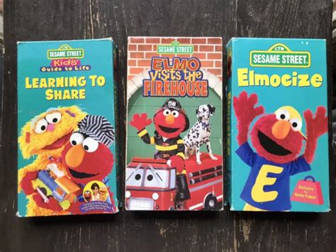 SESAME STREET VHS Lot Elmo's World Kids Favorite Songs Elmo Visits The Firehouse EUR 22,44 ...