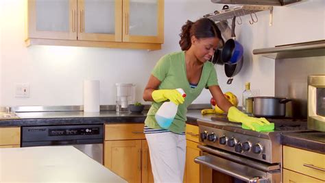 7 KITCHEN CLEANING HACKS EVERY FEMALE MUST KNOW. - Cleaneat.NG