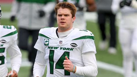 Sam Darnold trade: New York Jets send quarterback to Carolina Panthers for draft picks - ABC7 ...